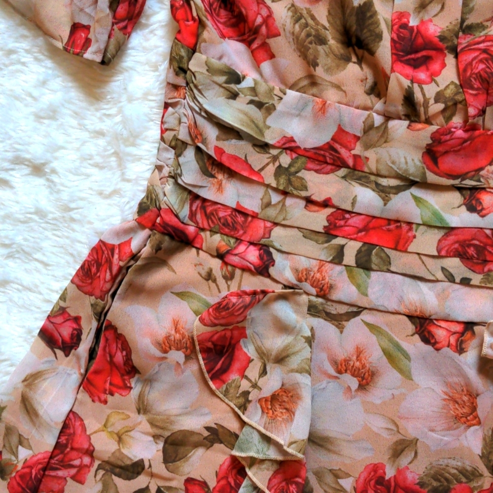 Dress - Picture 2 of 7